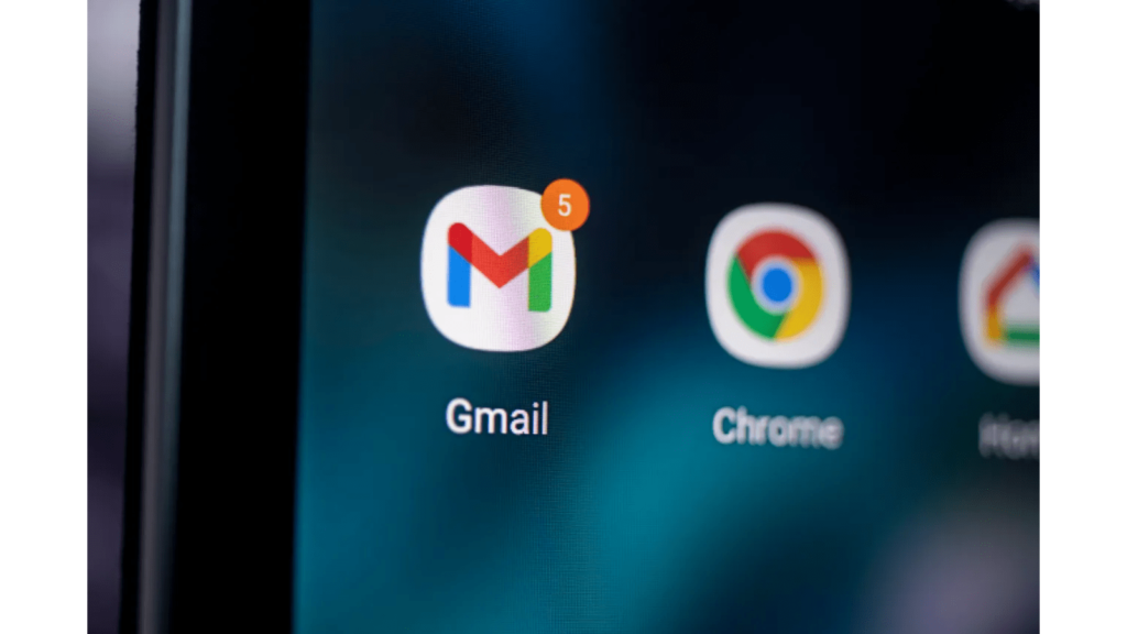 حذف تصادفی ایمیل‌ها - دیجی موبایل